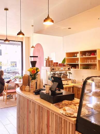 intérieur du café majude à Uccle
